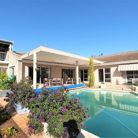 Besigheim Bed & Breakfast Stellenbosch Ngoại thất bức ảnh