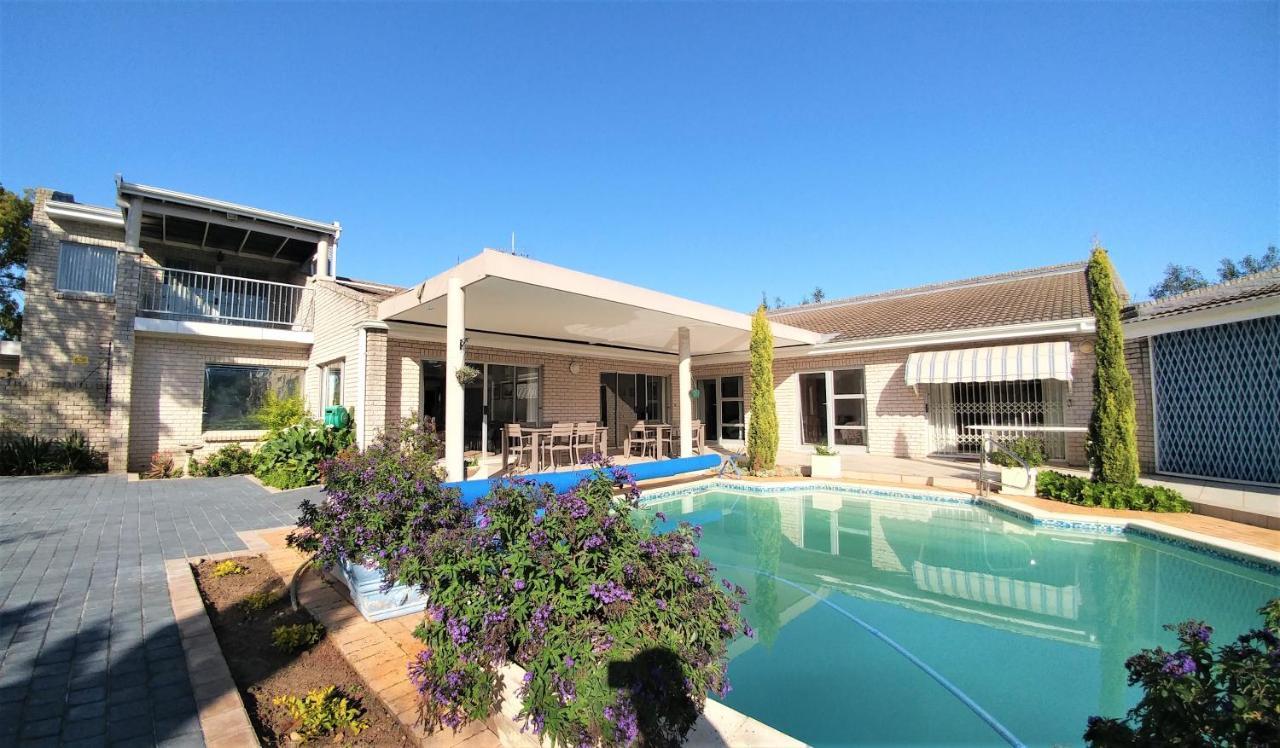Besigheim Bed & Breakfast Stellenbosch Ngoại thất bức ảnh