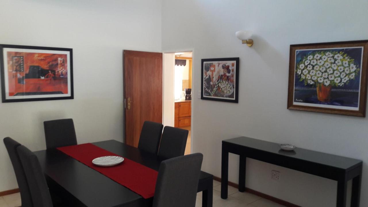 Besigheim Bed & Breakfast Stellenbosch Ngoại thất bức ảnh